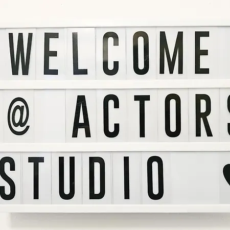 The Actors * 티라나